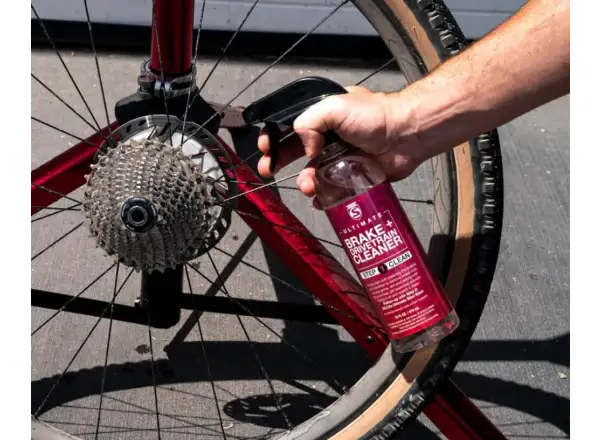 Silca Ultimate cleaner of discs and chain - step 1