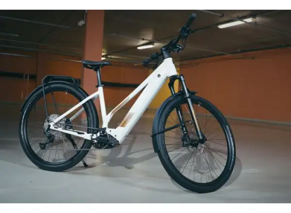 Superior eXR 6090 BL Touring II trekking e-bike Gloss White/Copper