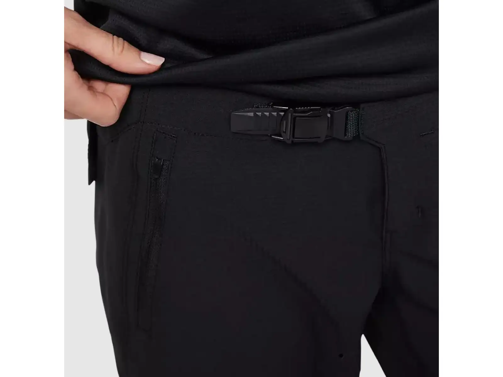 Fox Defend women's shorts Black