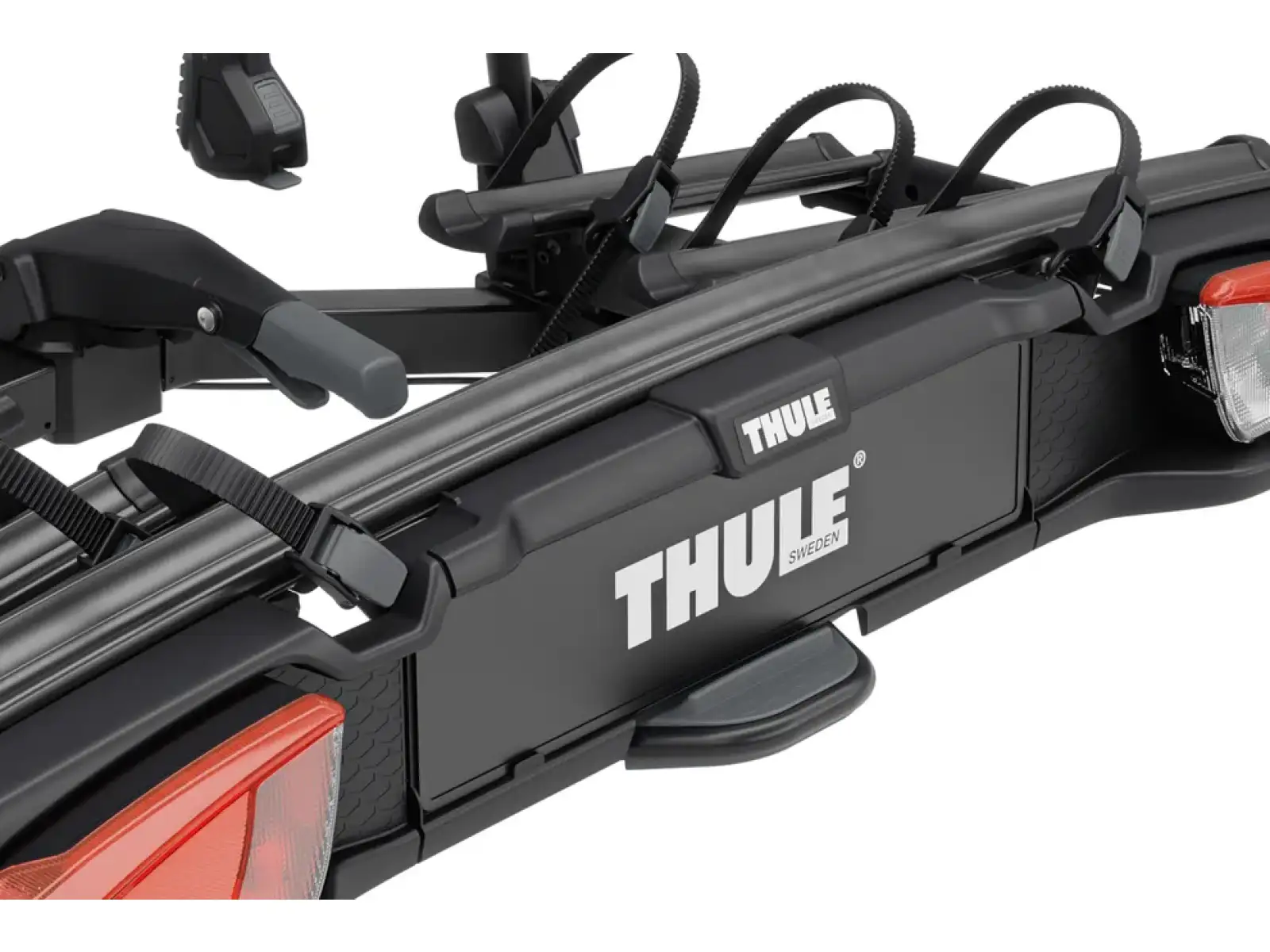 Thule VeloSpace 3 carrier for 3 bikes for tow hitch