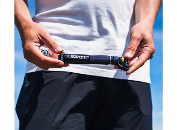 Lezyne Pocket Drive CO2 pump + 16 g cartridge