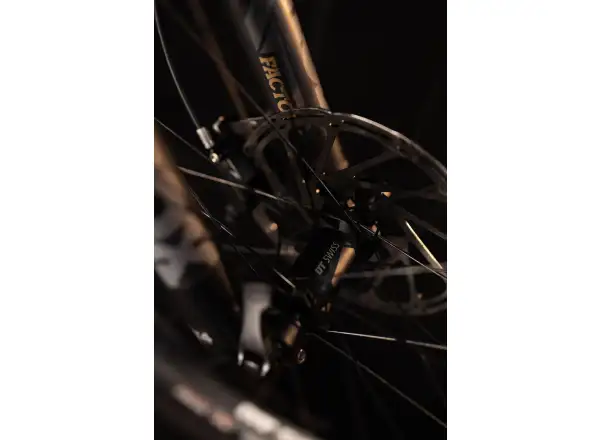 Crussis Legend 68 full-suspension e-bike