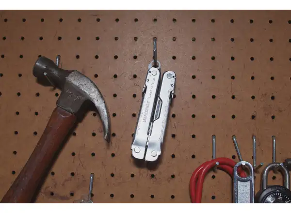 Leatherman Super Tool 300 box multitool