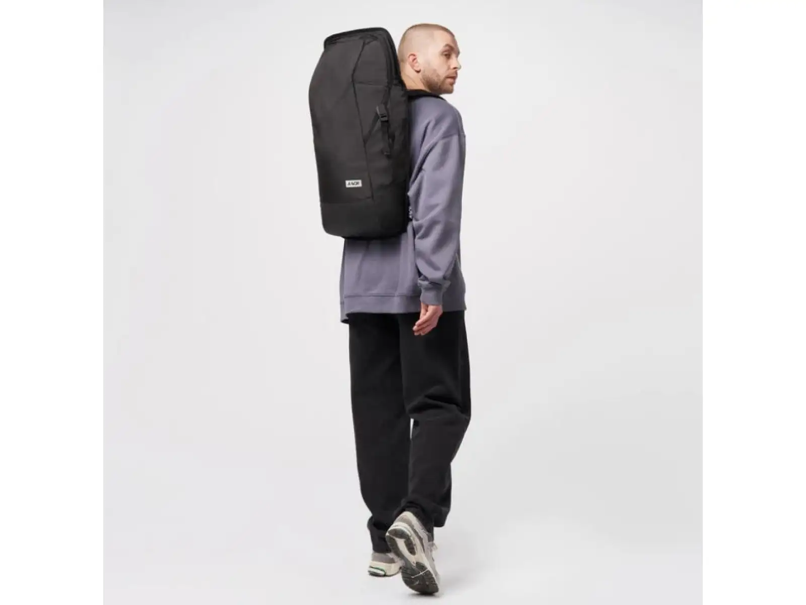 Aevor Daypack Proof backpack 28 l Proof Black