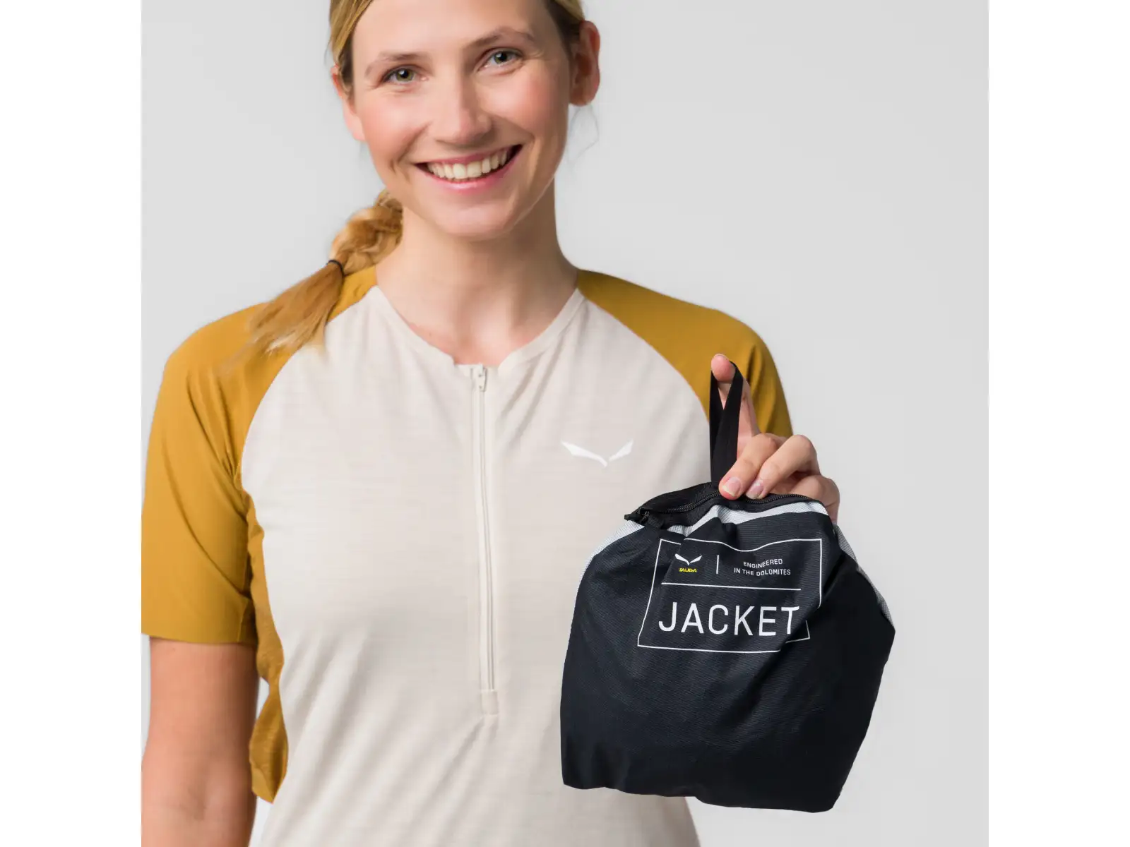 Salewa Vento PTX 2.5 L women's jacket Black Out