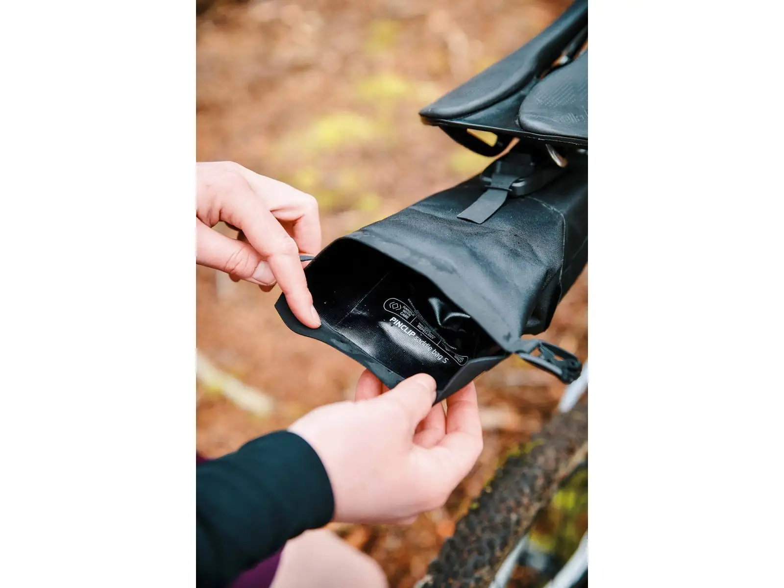 Fidlock Pinclip saddle bag black size S