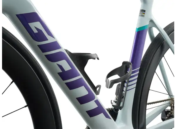 Giant Propel Advanced 1 road bike Icicle White