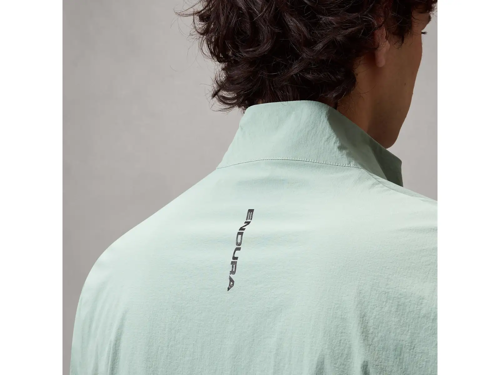 Endura Alltrack Ride Packable men's jacket Sage green