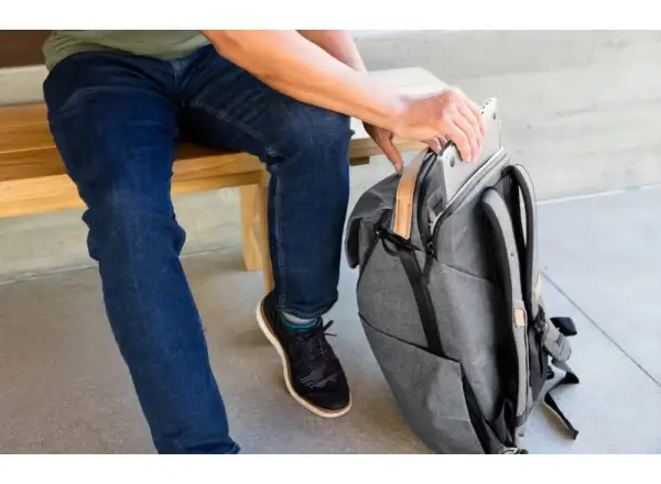 Peak Design Everyday Backpack 20 l Black backpack