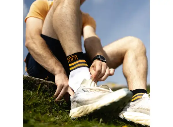 Sidas Run Anatomic Light Ankle running socks white-black