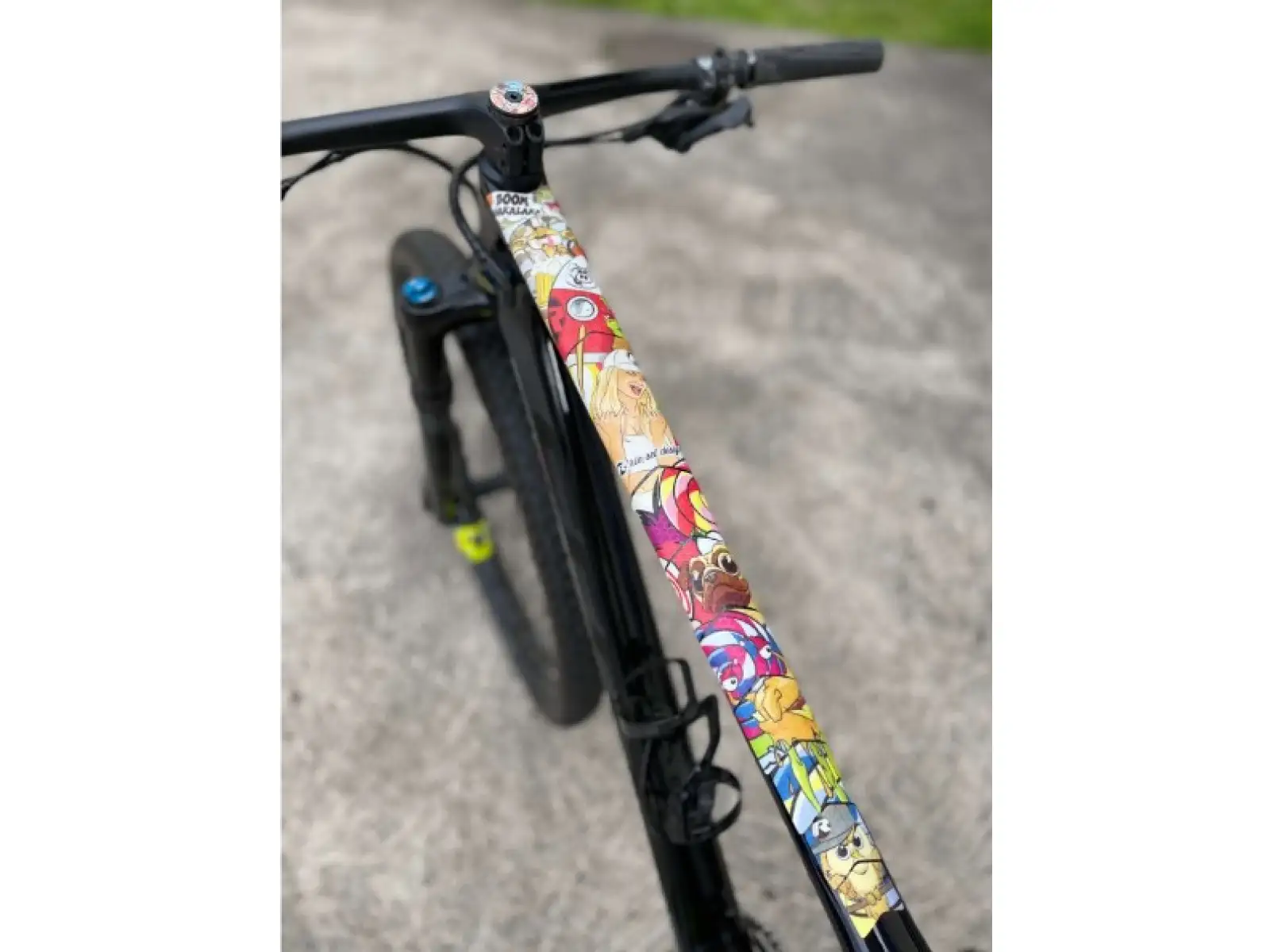 Rie:sel Design TAPE 3000 frame film Stickerbomb Eyecatcher