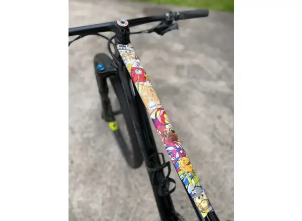 Rie:sel Design TAPE 3000 frame film Stickerbomb Eyecatcher