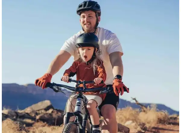 Kids Ride Shotgun Pro Combo child seat and handlebars on frame