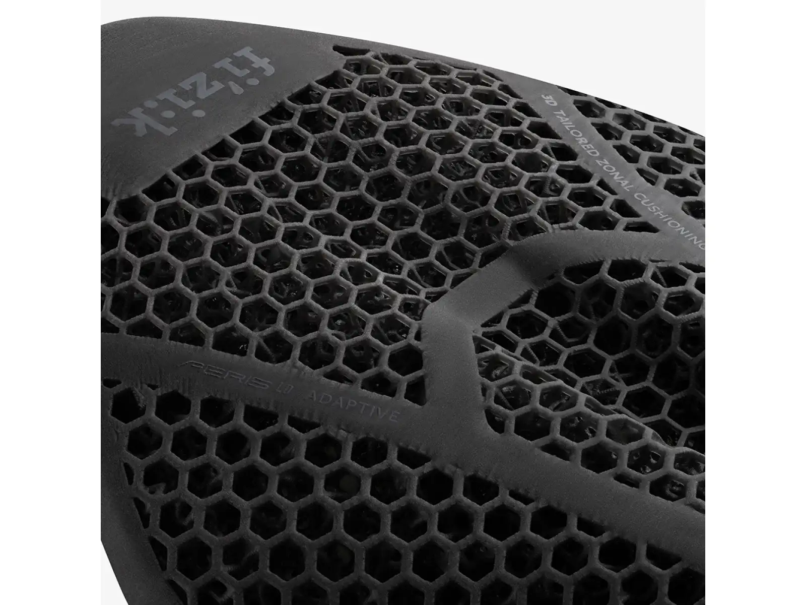 Fizik Transiro Aeris LD R1 Adaptive saddle 135 mm
