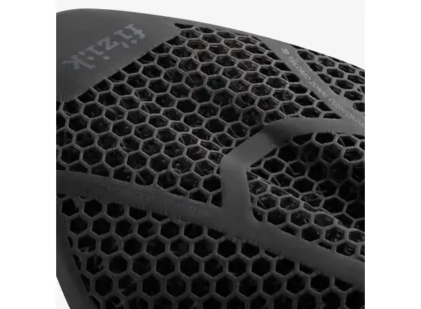 Fizik Transiro Aeris LD R1 Adaptive saddle 135 mm