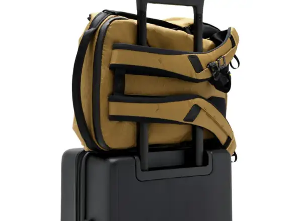 Peak Design Everyday Backpack 20 l Coyote backpack