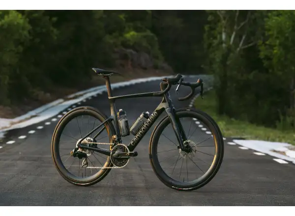 Cannondale Super Six Evo Carbon 1 road bike RAW
