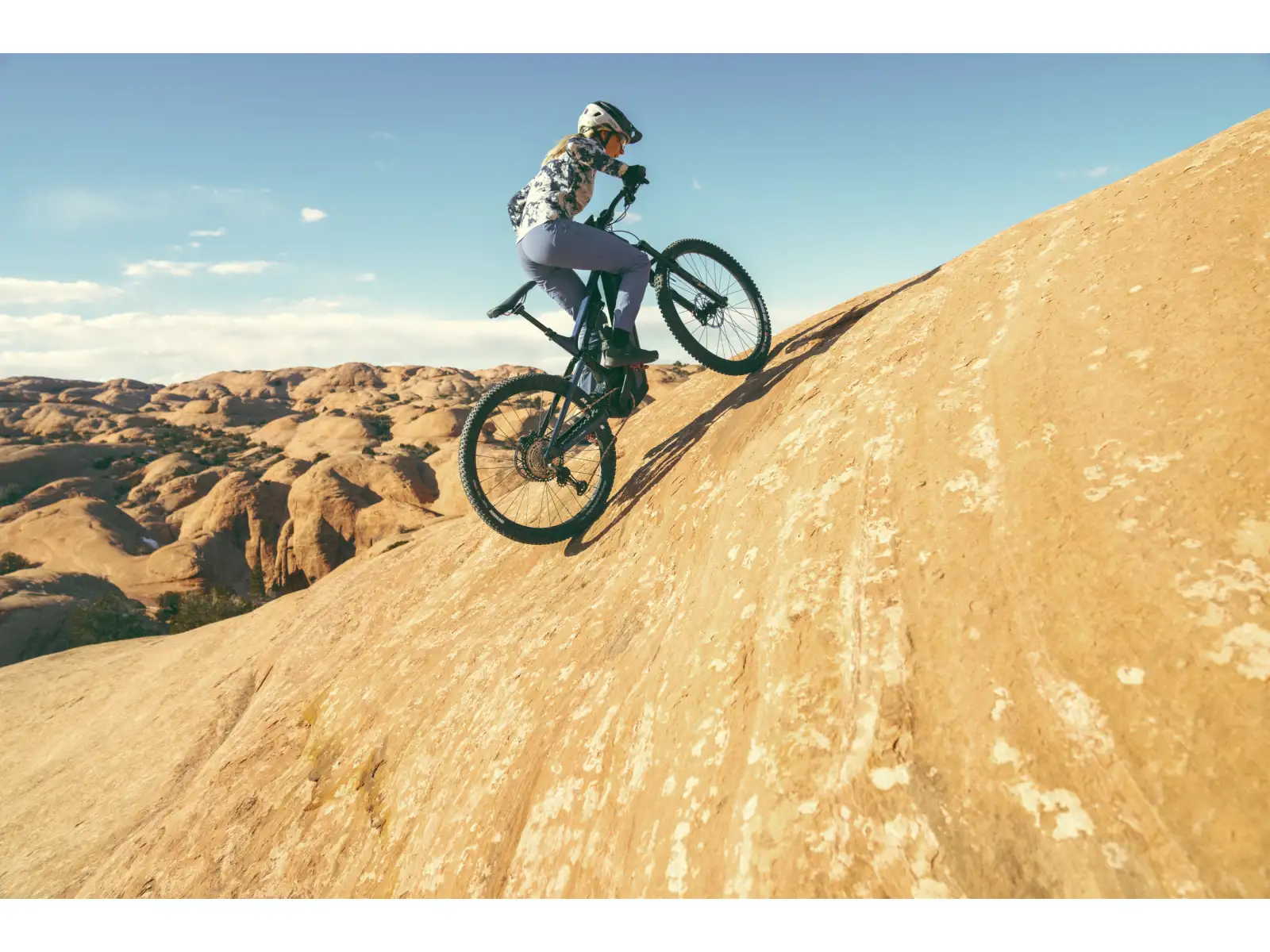 Cannondale Moterra NEO Carbon LT 2 full-suspension e-bike CMT