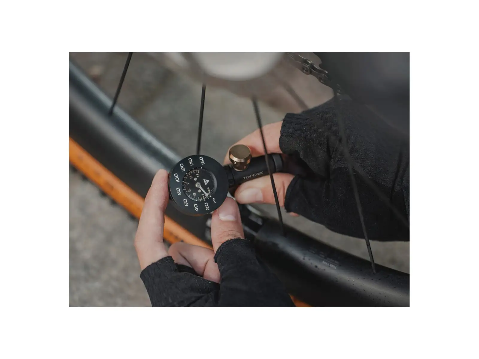 TOPEAK Airbooster G+ CO2 pump