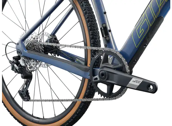 Giant Revolt Advanced 1 gravel bike Midnight Moon