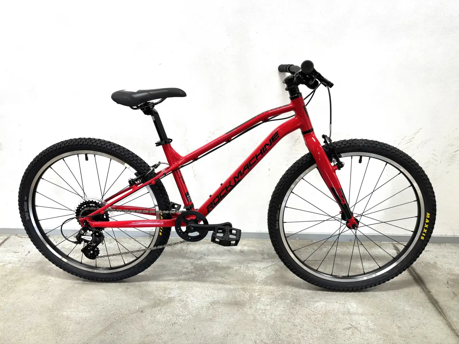Rock Machine Thunder 24 children's bike Red/Black SAMPLE