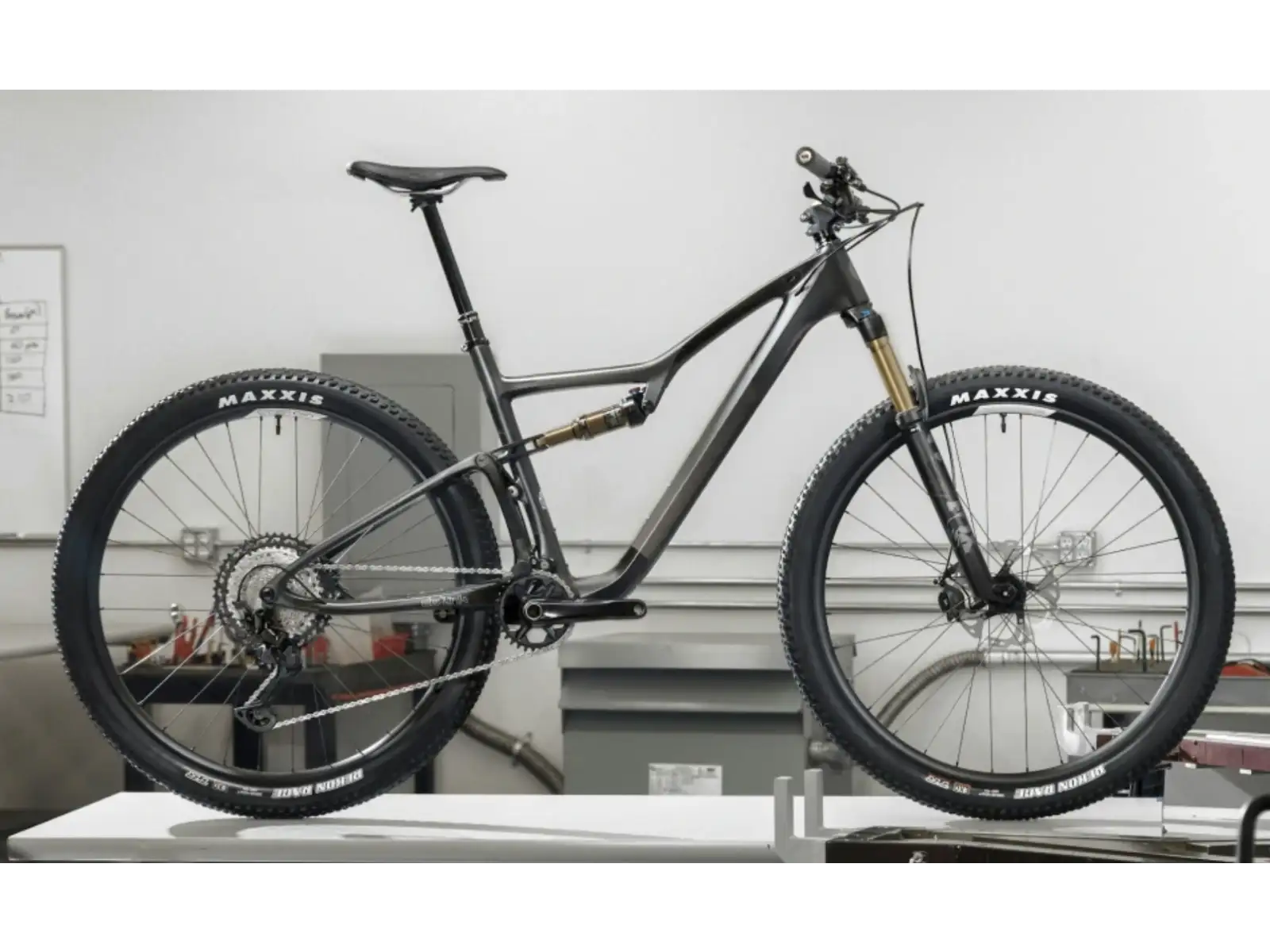 Ibis Exie US GX AXS T-Type full-suspension mountain bike Clear Charcoal