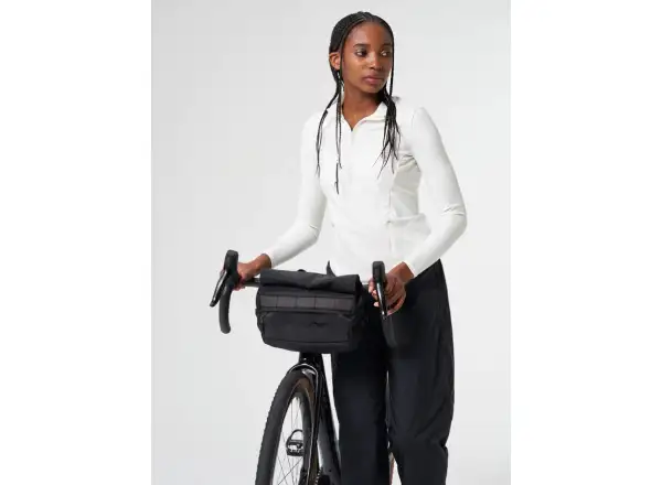 Aevor Waist Pack Proof waist bag 5-9 l Black