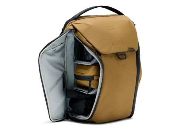 Peak Design Everyday Backpack 20 l Coyote backpack