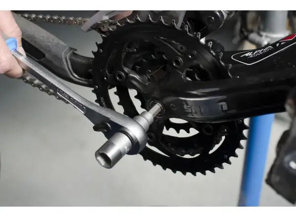 Unior hub nut wrench