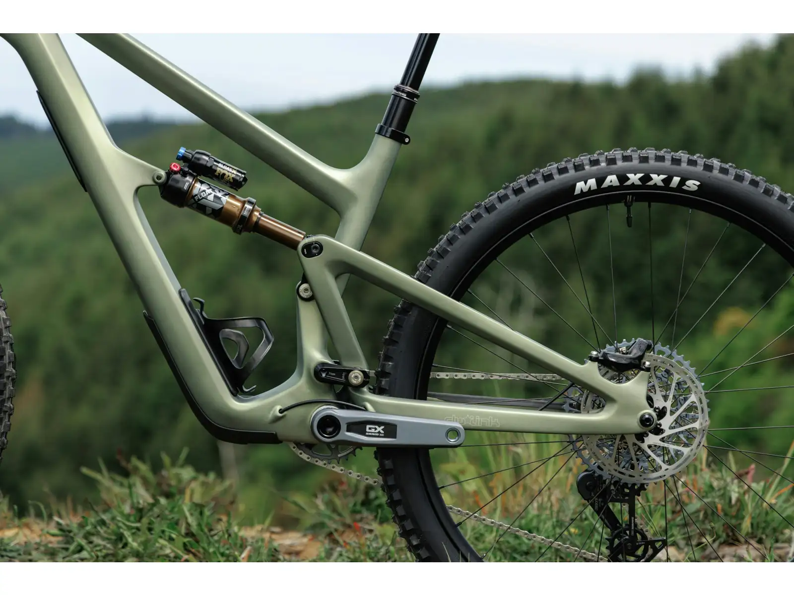 Ibis Ripmo V3 Eagle 90 mountain bike Olive Swamp Monster