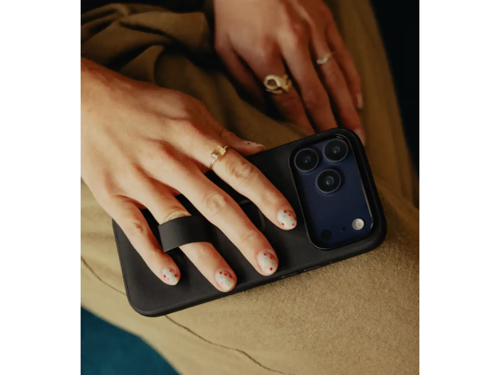 Peak Design Everyday Clarino Loop Case iPhone 17 Pro Max Black