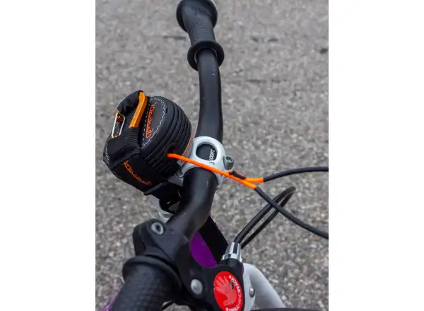 Kommit self-retracting tow rope black