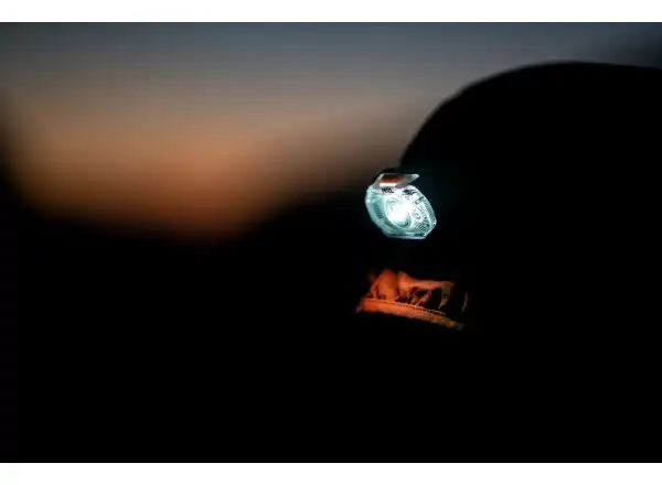 Petzl Swift LT headlamp white