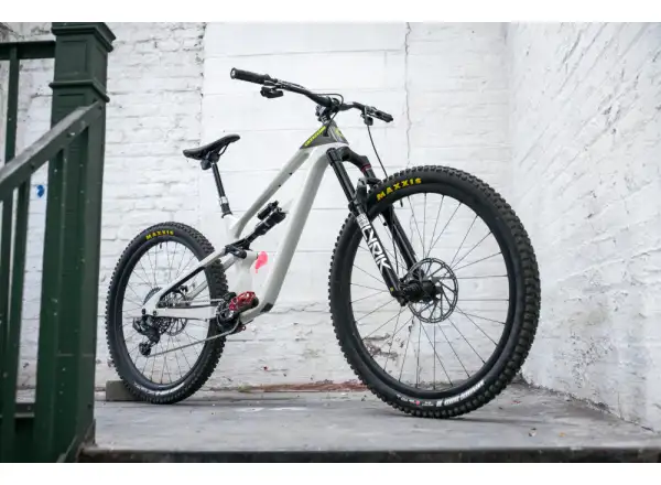 Cannondale Habit Carbon 2 mountain bike Quicksand
