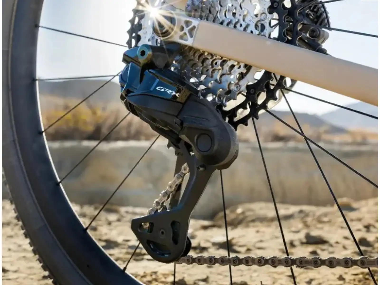 Shimano GRX RD-RX827 SGS Di2 derailleur