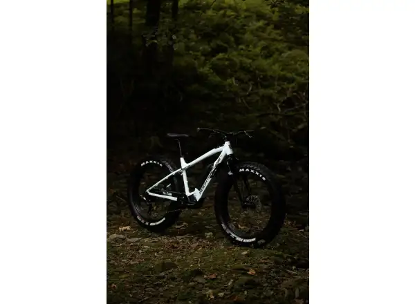 Rock Machine VYÖRY e50 S fatbike e-bike Gloss White/Black SAMPLE