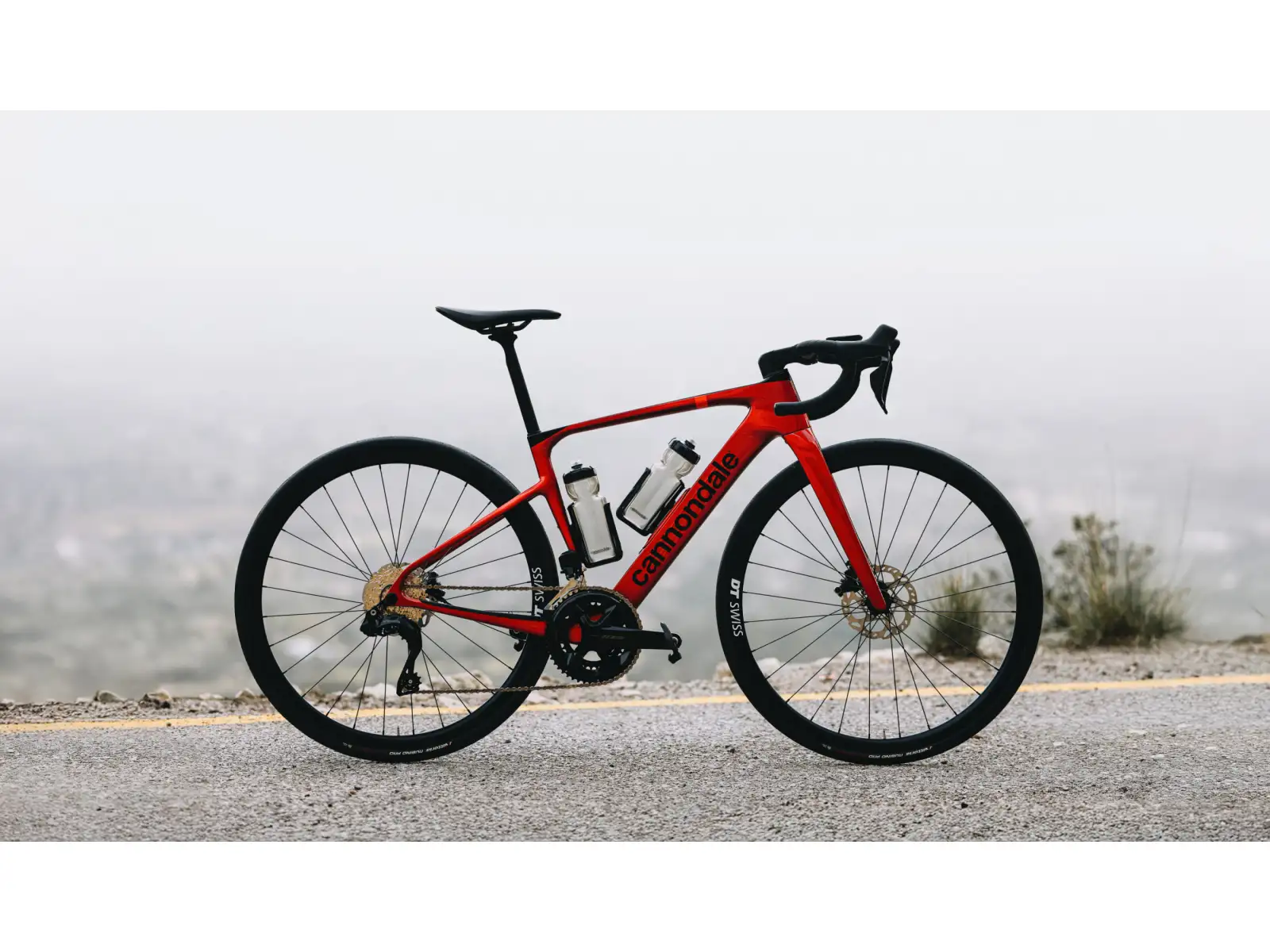 Cannondale Synapse Carbon 4 road bike Metallic Red