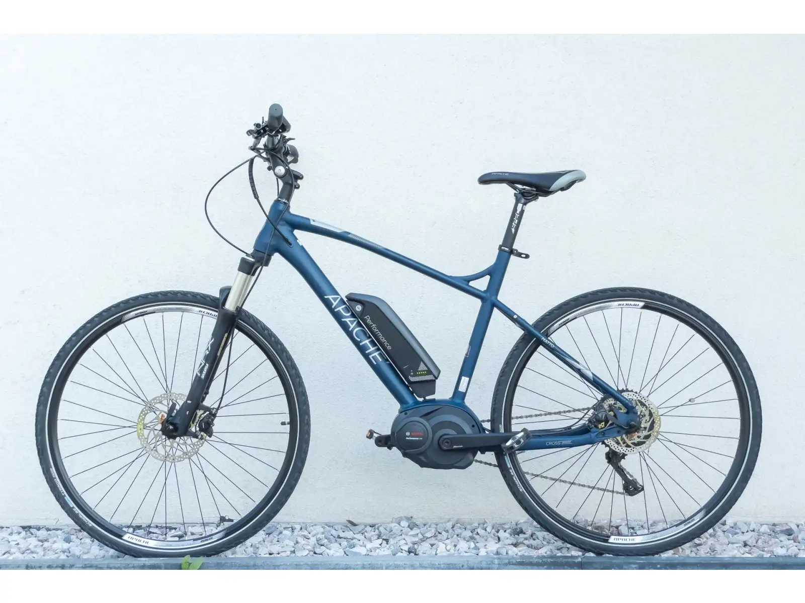 Apache Matto Bosch Performance CX cross e-bike PROVĚŘENO
