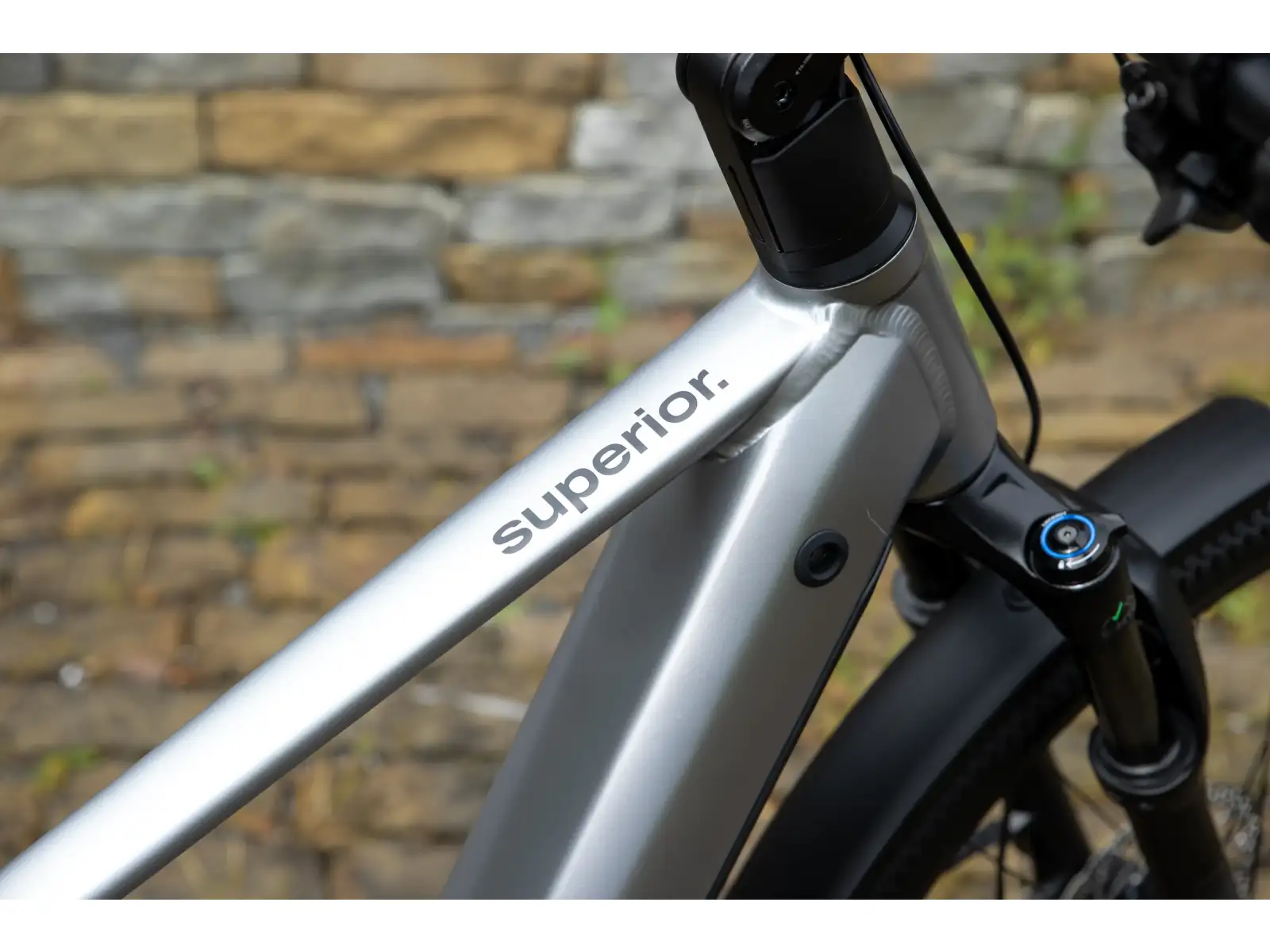 Superior eBLOX 6.5 city e-bike Matte Dark Chrome/Black