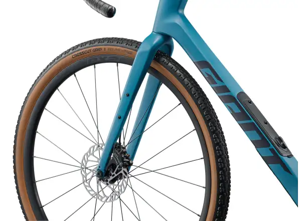 Giant Revolt Advanced 3 gravel bike Aquarium