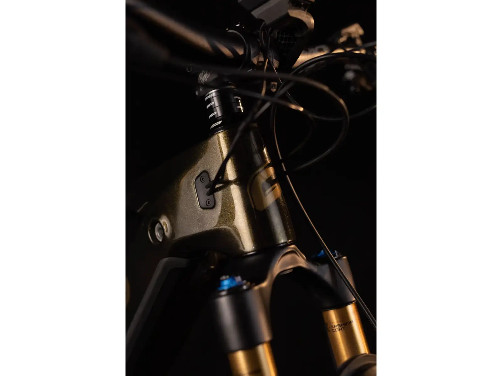 Crussis Legend 68 full-suspension e-bike
