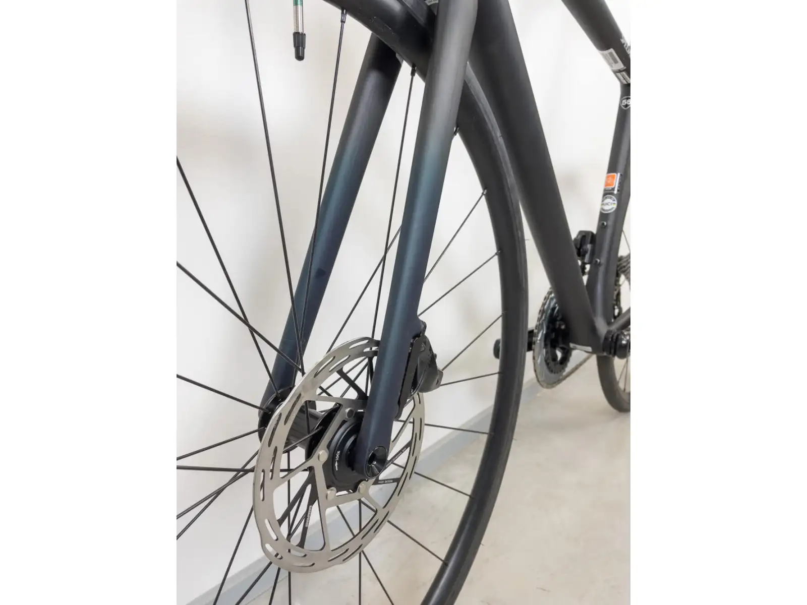 Specialized Aethos Comp Rival eTap AXS Satin Carbon road bike