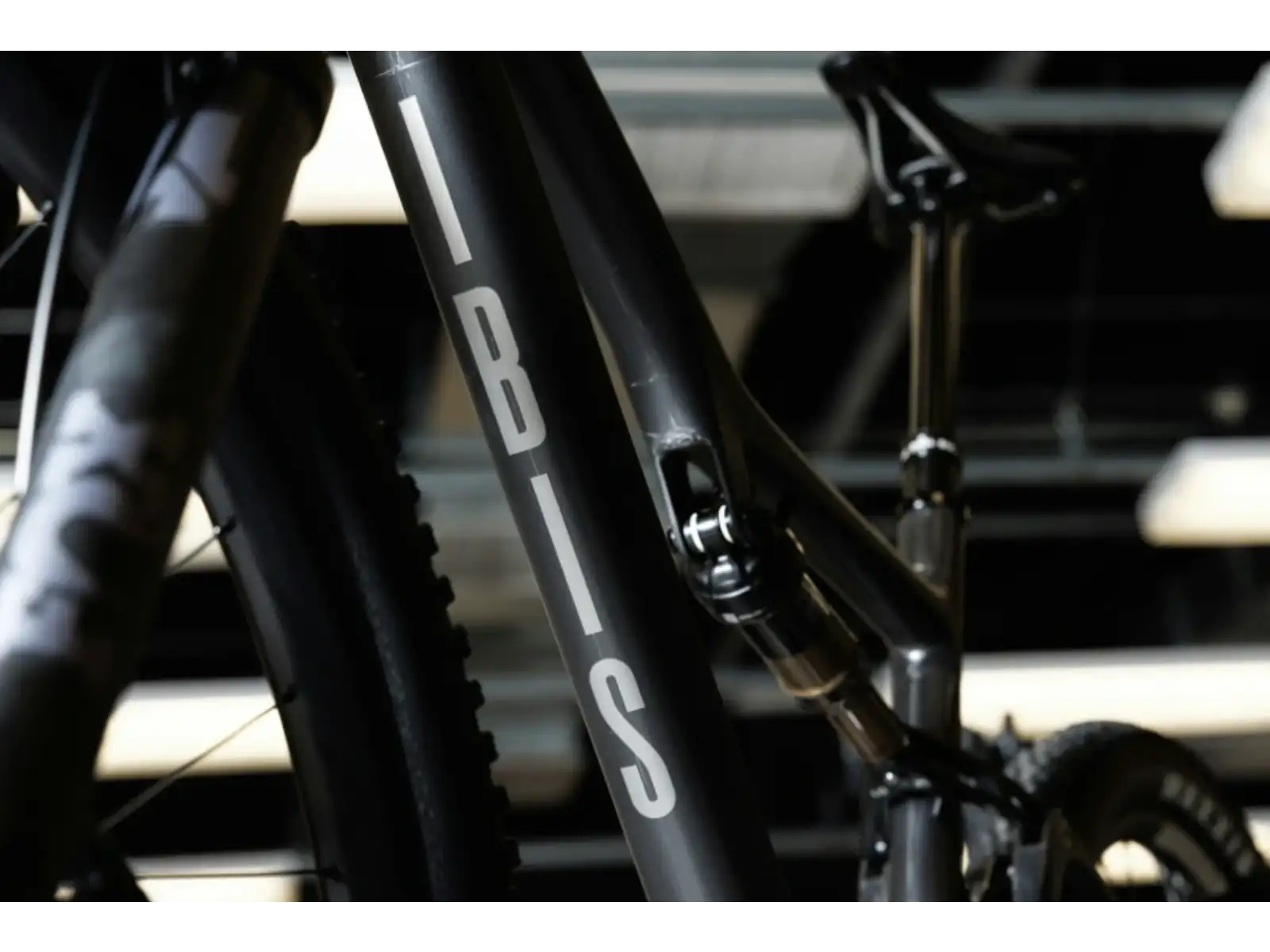 Ibis Exie US GX AXS T-Type full-suspension mountain bike Clear Charcoal