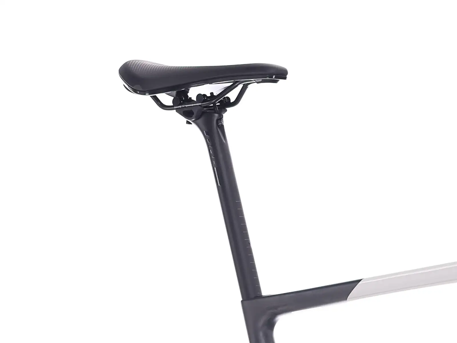 Superior RR 9.6 road bike Matte Carbon / White