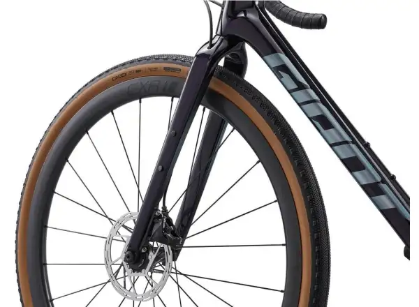 Giant Revolt Advanced Pro 1 gravel bike Black Currant