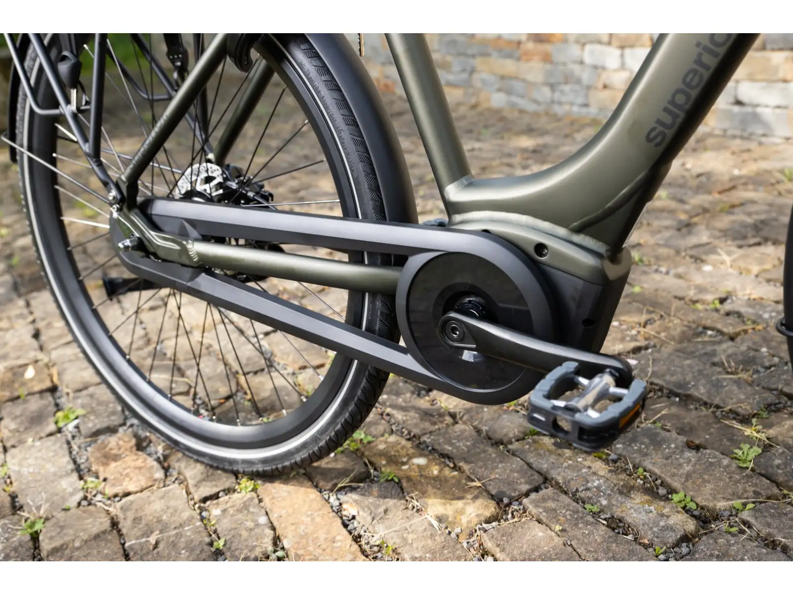 Superior eMOVE 6.3 city e-bike Matte Dark Green