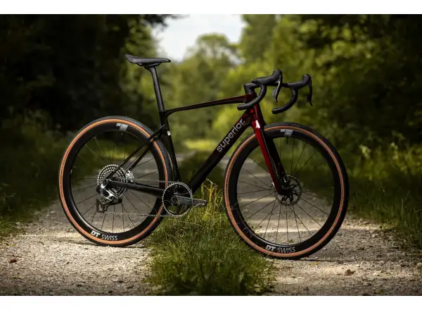 Superior XR 9.9 GR gravel bike Matte Carbon/Gloss Red