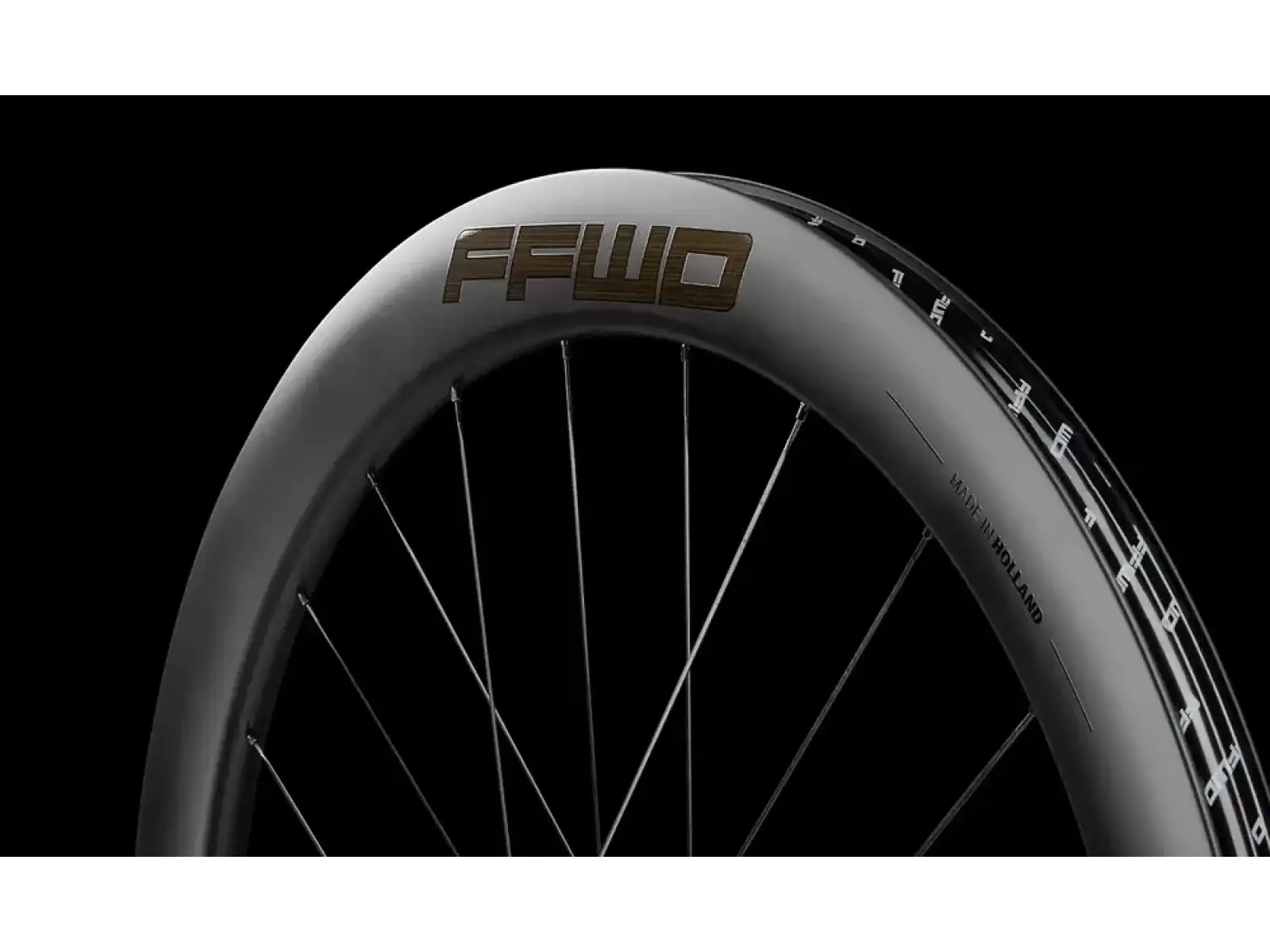 FFWD RYOT55 V2 DT240 2:1 EXP road wheelset