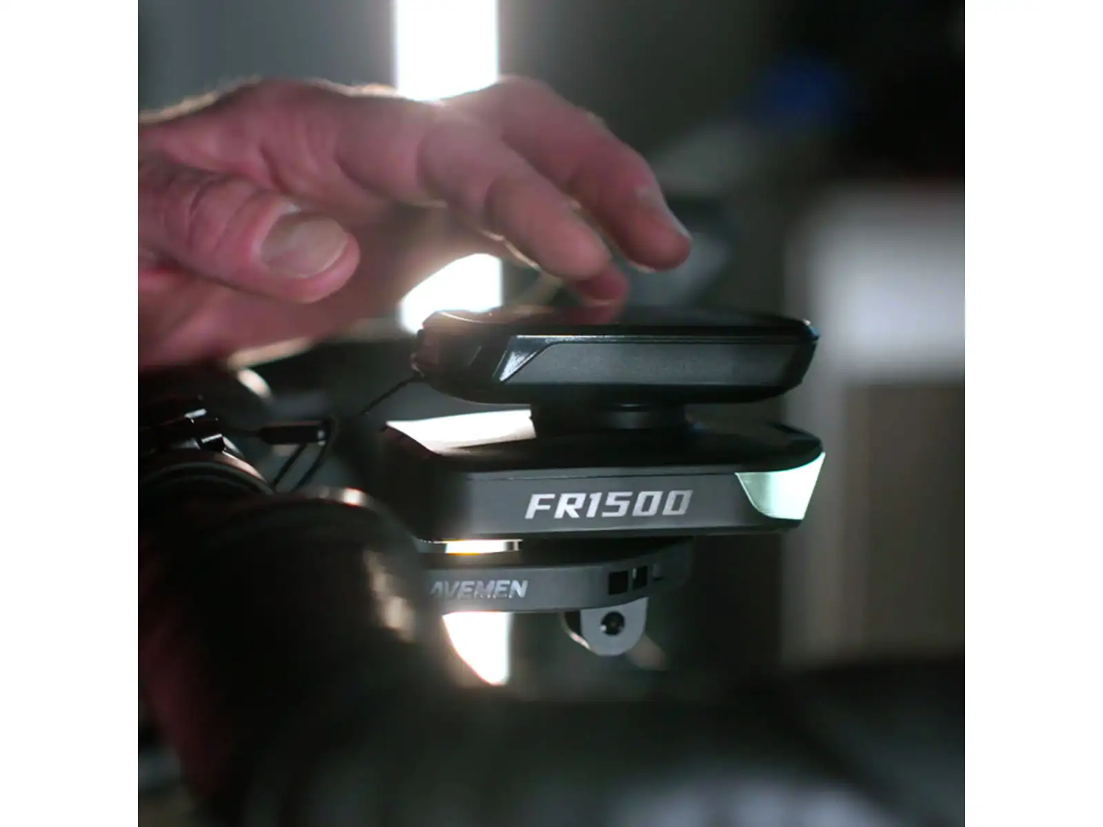 Ravemen FR1500 front light
