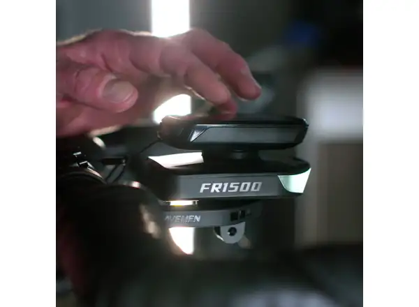 Ravemen FR1500 front light